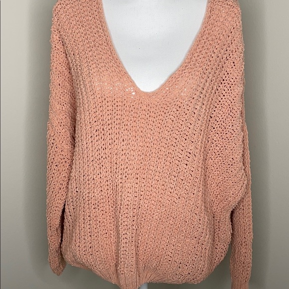 Blush Pink Knotted Sweater - Picture 3 of 3